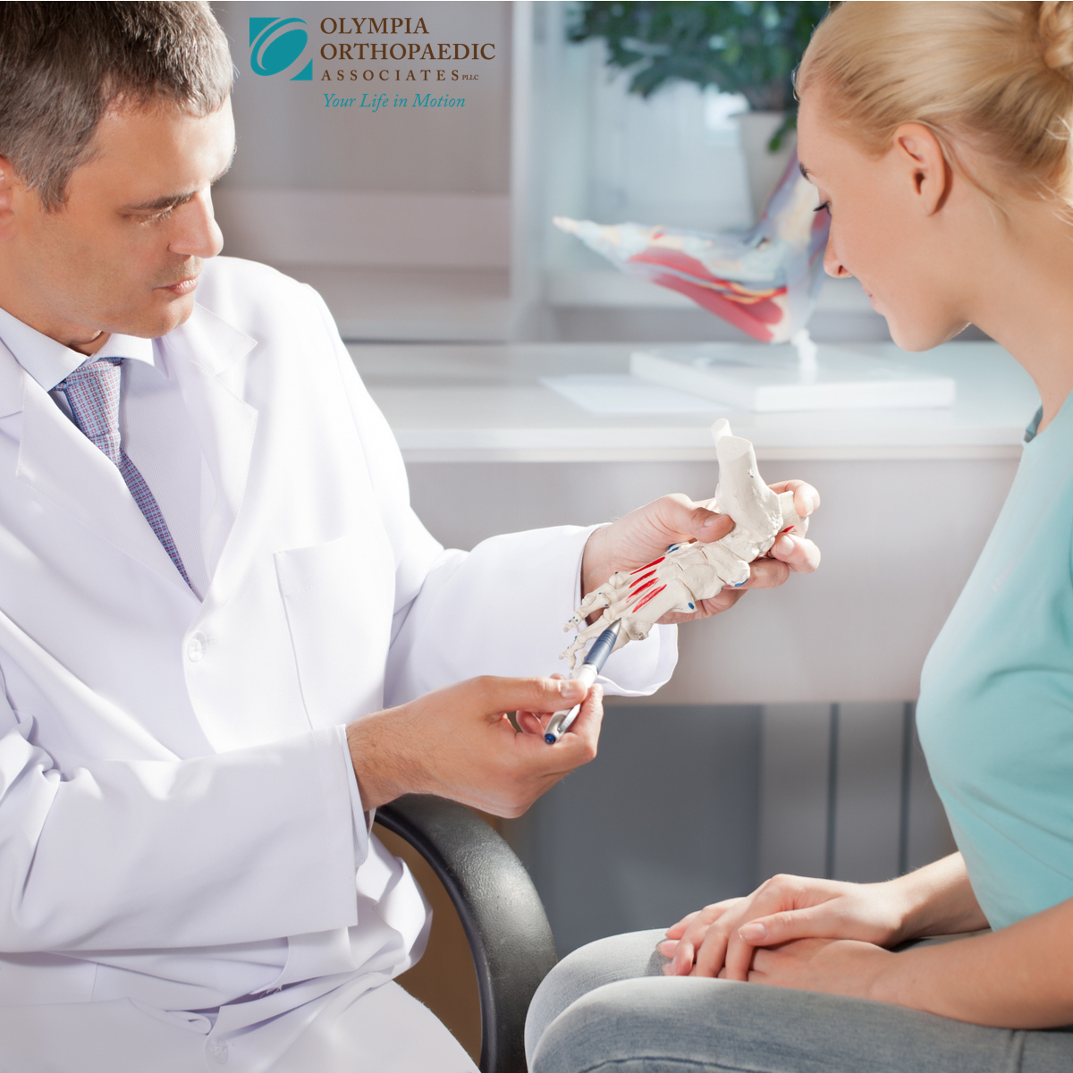 What’s the Difference Between an Orthopedic Foot and Ankle Specialist